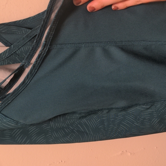 Tek Gear Workout Tank - Picture 3 of 4